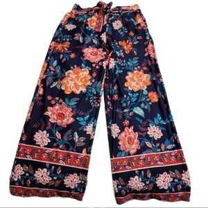Studio JPR Floral Wide Leg  pants Sz Medium